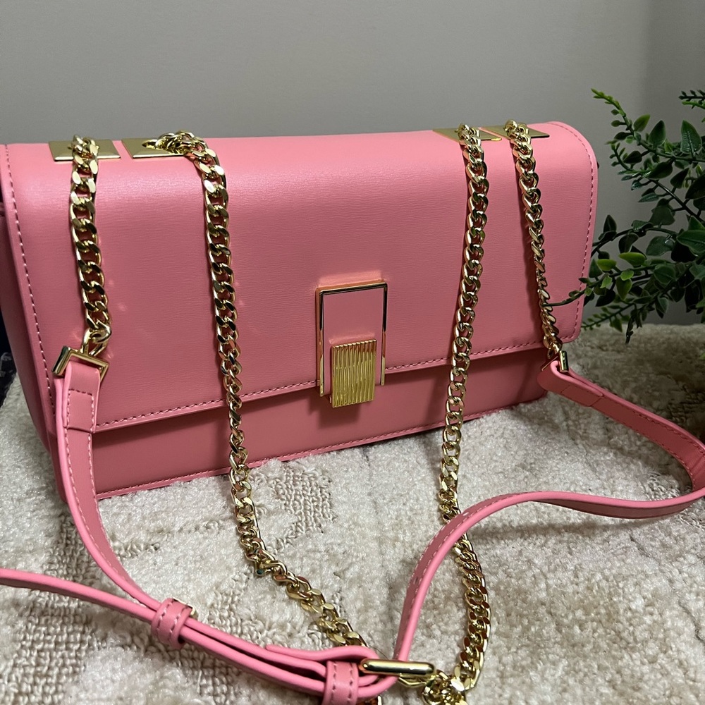 Tiffany Pink